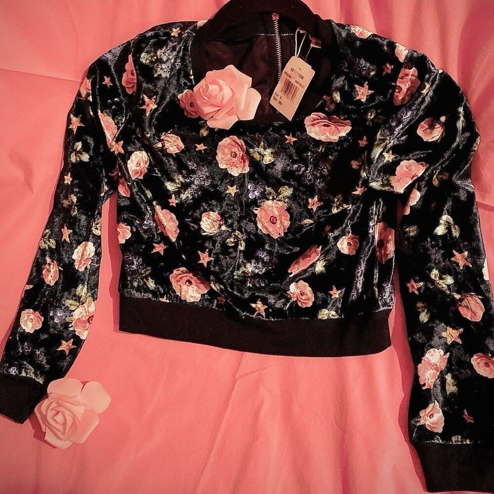 ~TRULY ME...SARA SARA BRAND...NEW...GIRLS...SIZE 8...BLOUSE/TOP WITH TAGS...New~